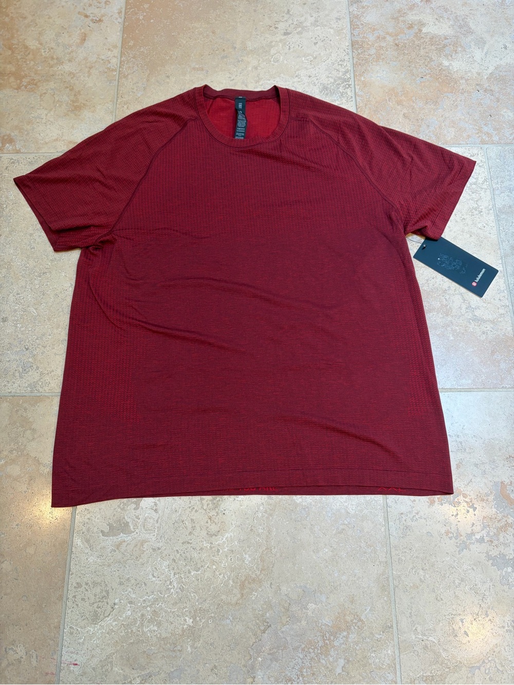 Lululemon men’s Metal Vent Tech Short Sleeve NWT